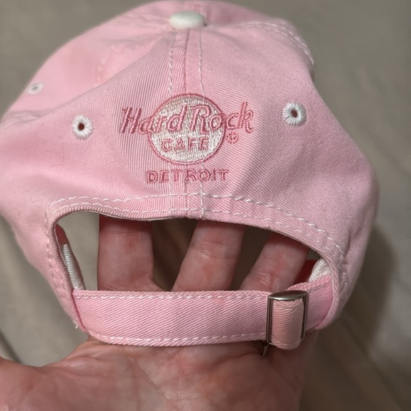Hard Rock Cafe Light Pink Floral‎ Hat - Picture 2 of 4